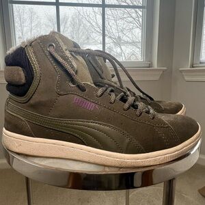 Puma Olive Green Fur-lined High-Top Sneakers with Purple Logo - Size 9